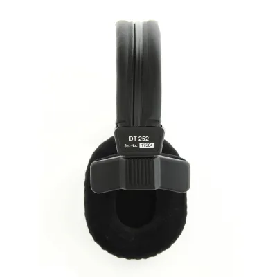 Beyerdynamic DT 252