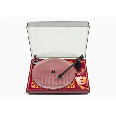 Pro-Ject Art Essential III George Harrison OM10 Pro-Ject Art Essential III George Harrison OM10