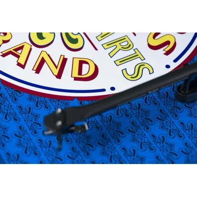 Pro-Ject Art Essential III Sgt. Pepper OM10 Pro-Ject Art Essential III Sgt. Pepper OM10