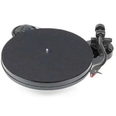 Pro-Ject RPM 1 Carbon 2M-Red Piano Pro-Ject RPM 1 Carbon 2M-Red Piano