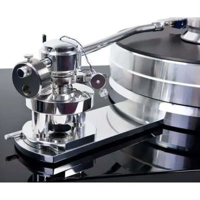 Pro-Ject Signature 12 N/C Piano Pro-Ject Signature 12 N/C Piano