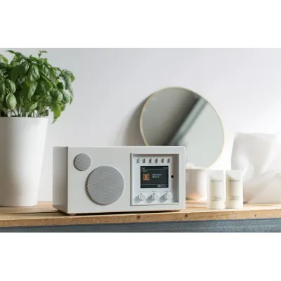 Como Audio Solo Piano White Como Audio Solo Piano White