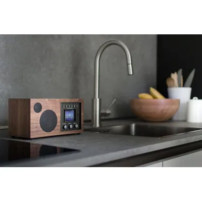 Como Audio Solo Walnut Como Audio Solo Walnut