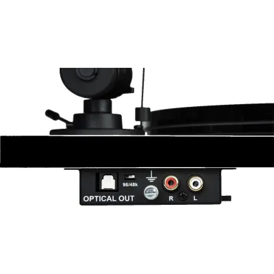 Pro-Ject Essential III Digital OM10 Piano Pro-Ject Essential III Digital OM10 Piano