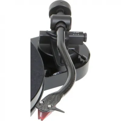 Pro-Ject RPM 1 Carbon 2M-Red Piano Pro-Ject RPM 1 Carbon 2M-Red Piano