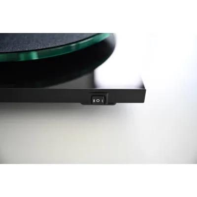 Pro-Ject T2 Rainier High Gloss Black Pro-Ject T2 Rainier High Gloss Black