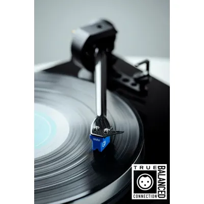 Pro-Ject X8 B High Gloss Black Pro-Ject X8 B High Gloss Black