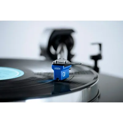 Pro-Ject X8 B Satin Walnut Pro-Ject X8 B Satin Walnut