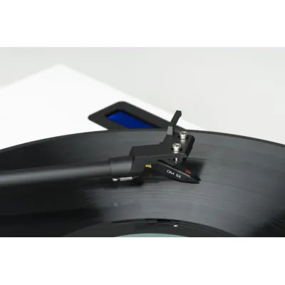 Pro-Ject Jukebox E OM5e White