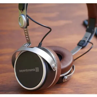 Beyerdynamic Aventho wireless brown Beyerdynamic Aventho wireless brown