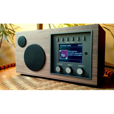 Como Audio Solo Walnut Como Audio Solo Walnut