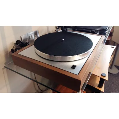 Pro-Ject The Classic 2M-Silver Walnut Pro-Ject The Classic 2M-Silver Walnut
