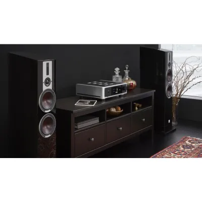 NAD M33 BluOS Streaming DAC Amplifier NAD M33 BluOS Streaming DAC Amplifier