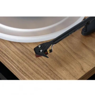 Pro-Ject Debut Carbon Esprit SB DC 2M-Red Walnut Pro-Ject Debut Carbon Esprit SB DC 2M-Red Walnut