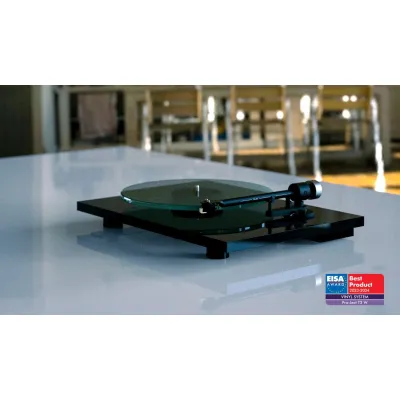 Pro-Ject T2 W Rainier High Gloss Black Pro-Ject T2 W Rainier High Gloss Black