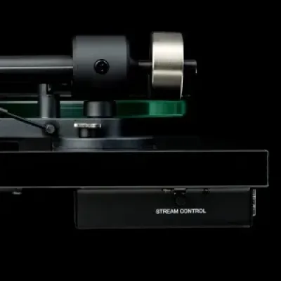 Pro-Ject T2 W Rainier High Gloss Black Pro-Ject T2 W Rainier High Gloss Black