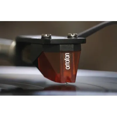 Pro-Ject RPM 5 Carbon 2M-Bronze Piano