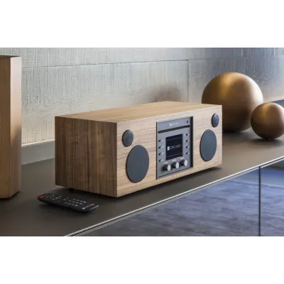 Como Audio Musica Walnut Como Audio Musica Walnut