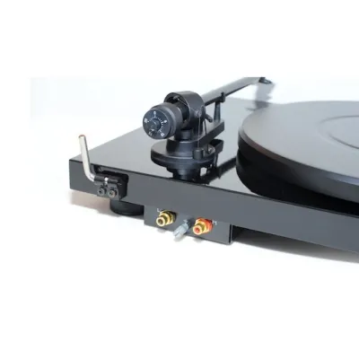 Pro-Ject Debut Carbon Esprit SB DC 2M-Red Piano Pro-Ject Debut Carbon Esprit SB DC 2M-Red Piano