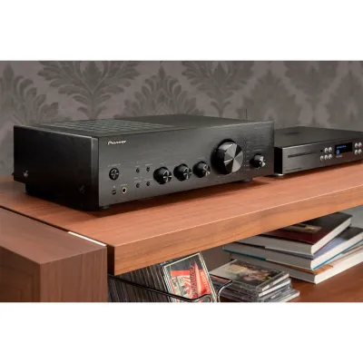 Pioneer A-40AE Black Pioneer A-40AE Black