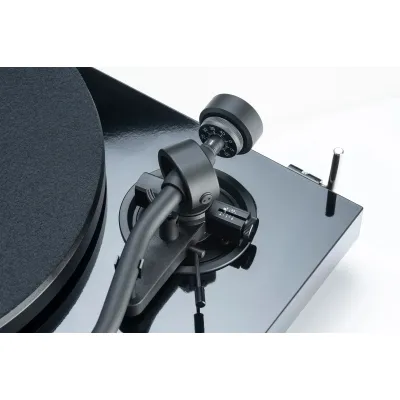 Pro-Ject Debut S Rainier HG Black Pro-Ject Debut S Rainier HG Black