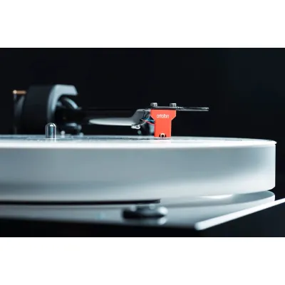 Pro-Ject X2 B Quintet Red White Pro-Ject X2 B Quintet Red White