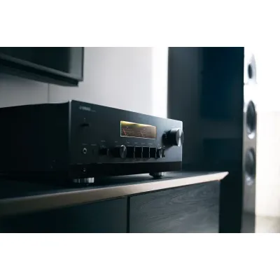 Yamaha R-N2000A Black Yamaha R-N2000A Black