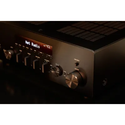 Yamaha R-N600A Black