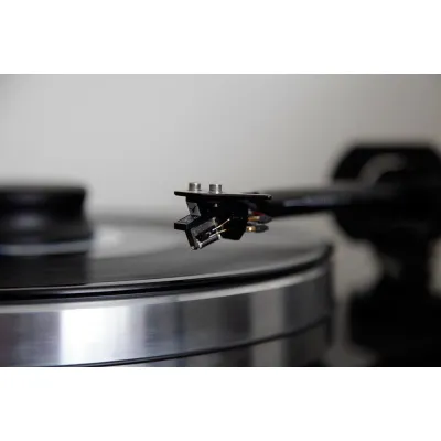 Pro-Ject RPM 9 Carbon N/C* Pro-Ject RPM 9 Carbon N/C*